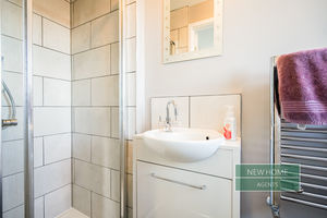 Photo 17- click for photo gallery